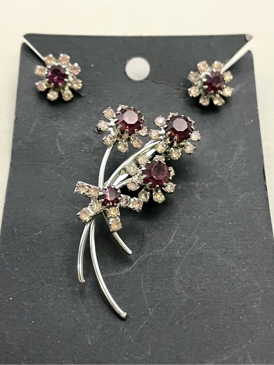 Jewelry - Vintage 1950s Floral Brooch & Earrings Set Purple Amethyst Rhinestone